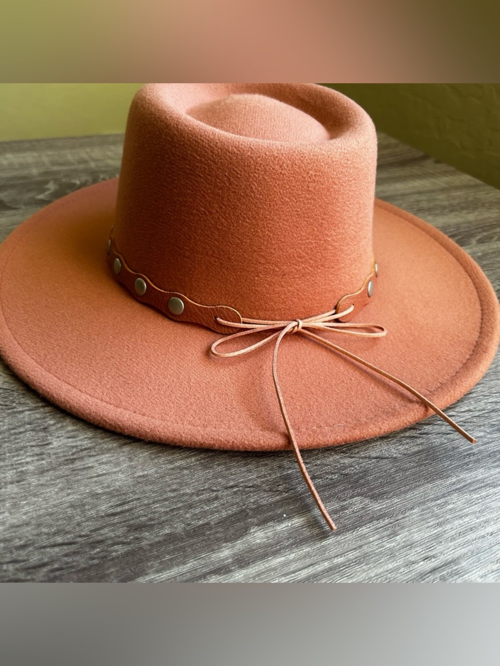 Charlie Maree Co Wide Brim Pink Felt Hat w/Studded Leather Band, NWT Fall Autumn